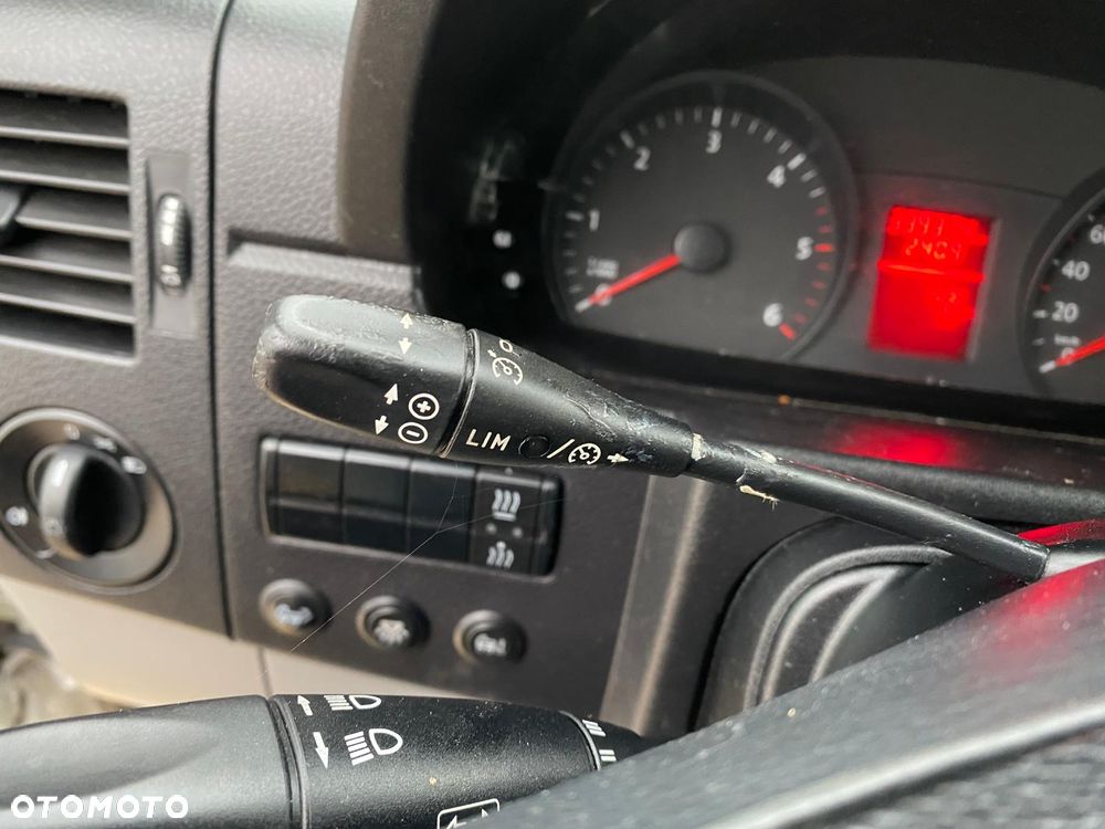 Volkswagen CRAFTER - 21