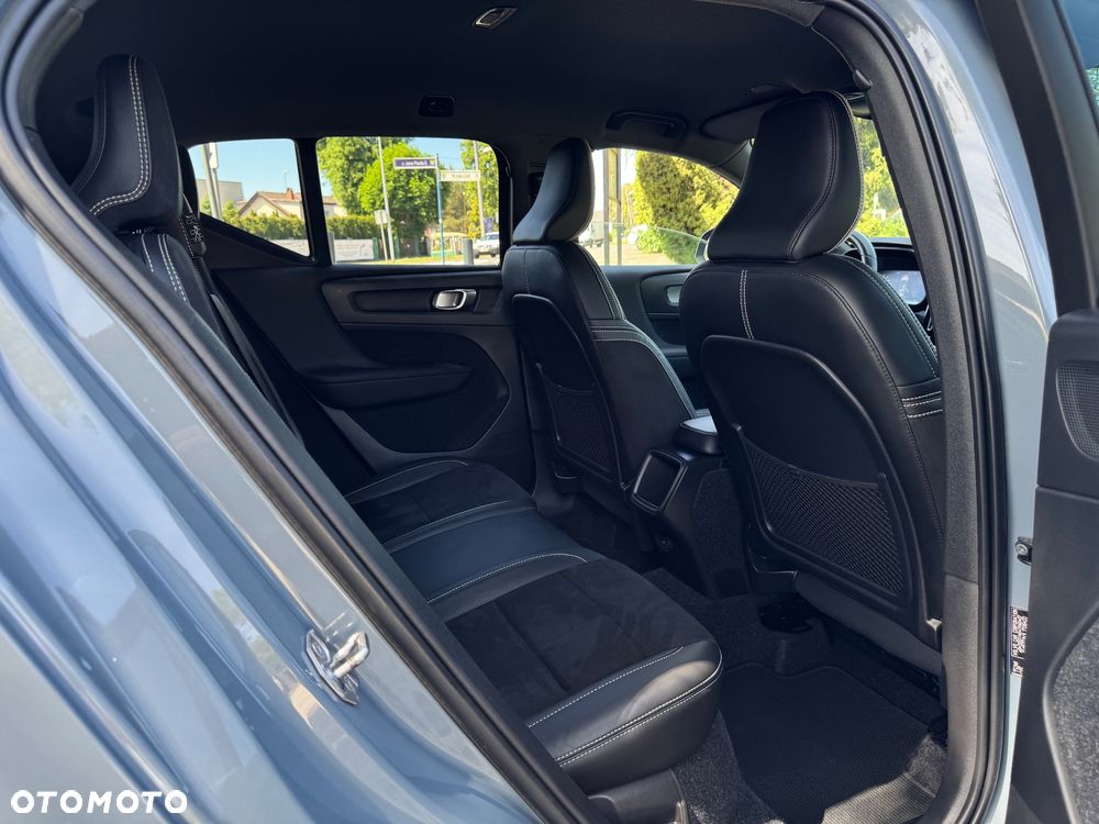 Volvo XC 40 D3 SCR R-Design - 23