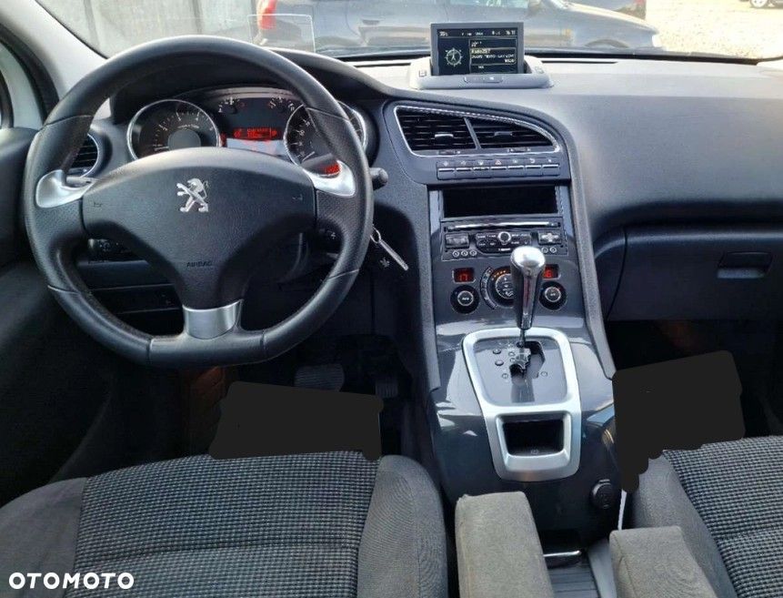 Peugeot 5008 1.6 THP Allure 7os - 11