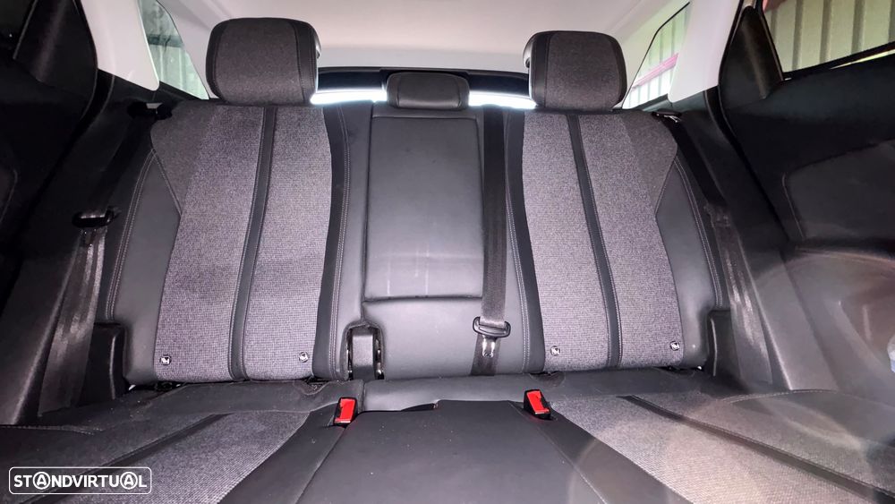 Peugeot 3008 PureTech 130 Stop & Start GPF Allure Pack - 8