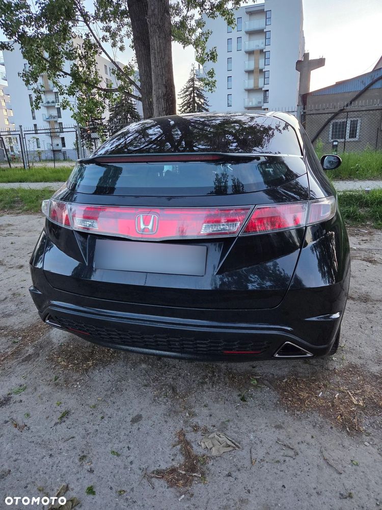 Honda Civic 1.8 Executive - 2