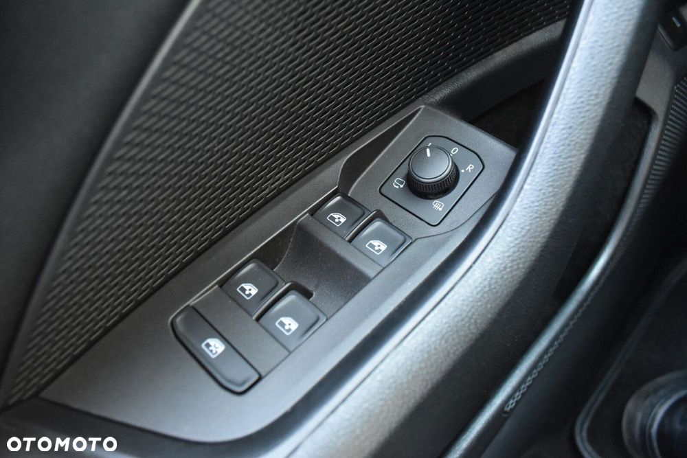 Skoda Octavia 2.0 TDI Ambition DSG - 27