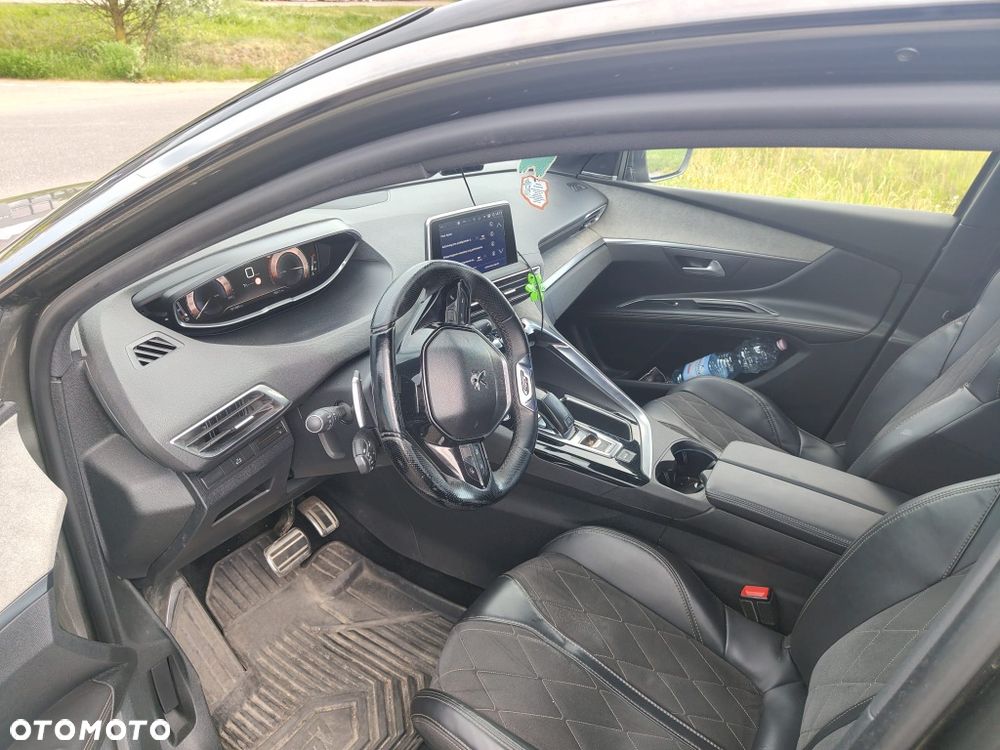 Peugeot 5008 - 5