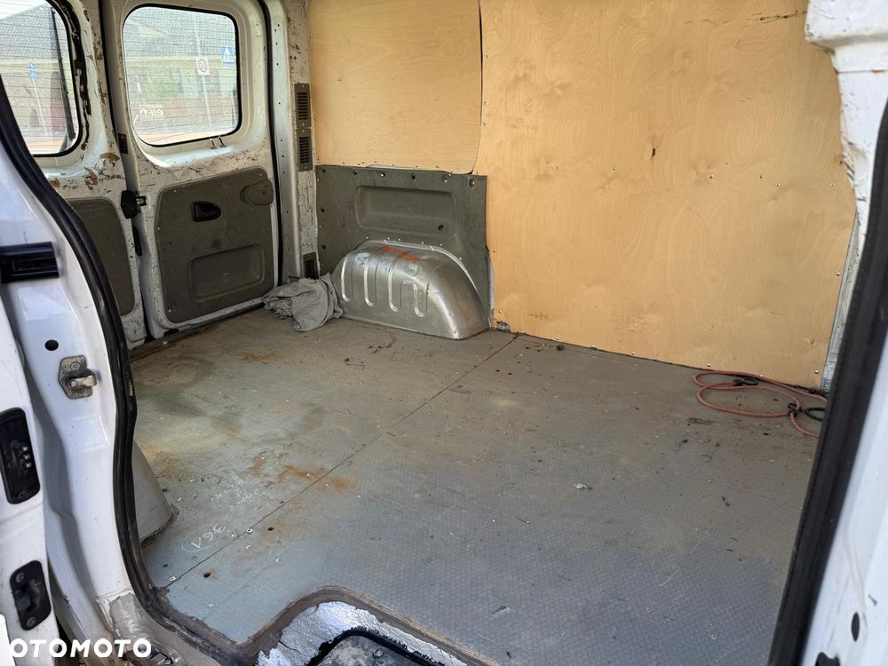 Renault Trafic 2010 photo 4
