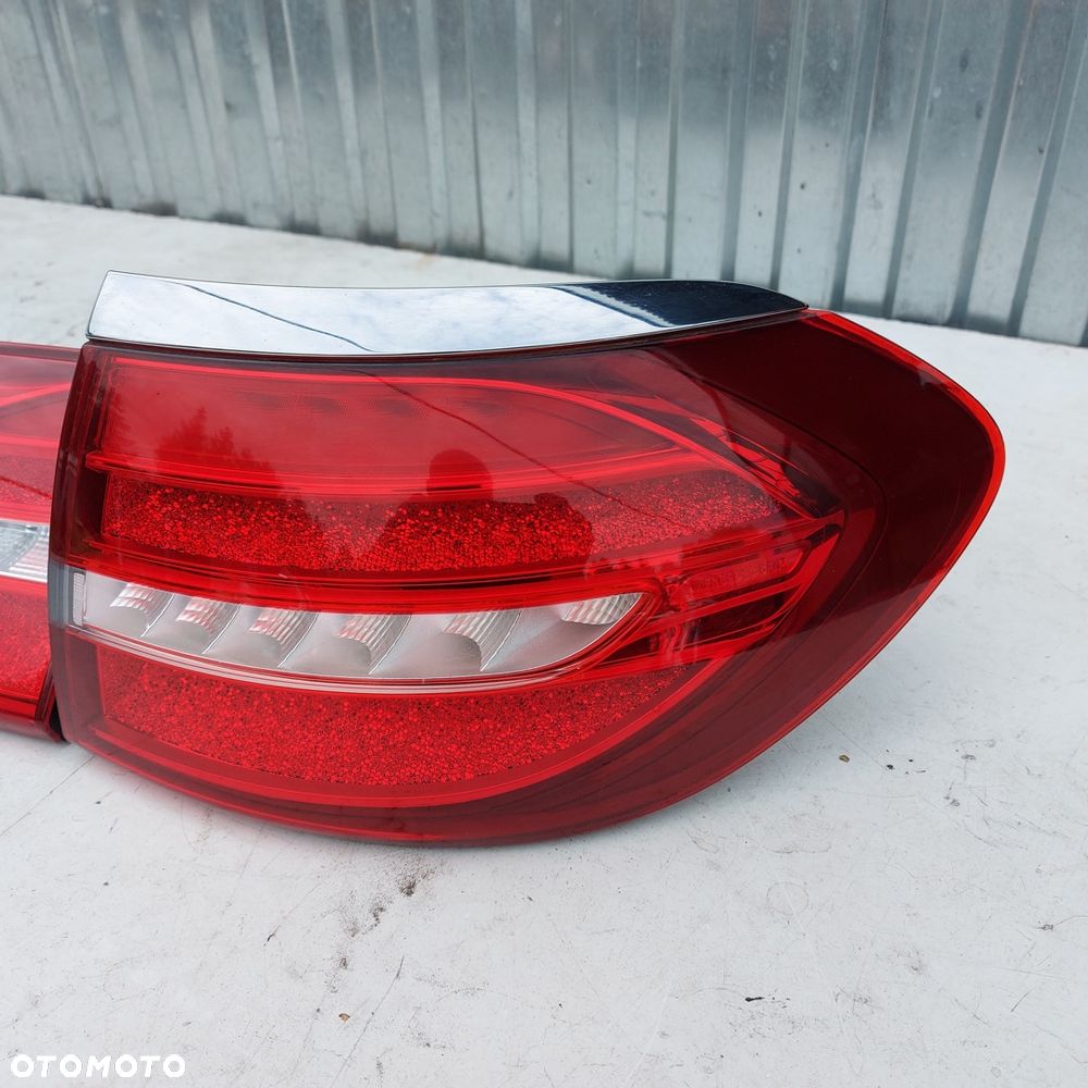 LAMPY LAMPA TYL TYLNE KOMPLET PRAWA LEWA EUROPA IDEALNE MERCEDES E W213 KOMBI COMBI ORYGINAL DEMONTAZ - 2