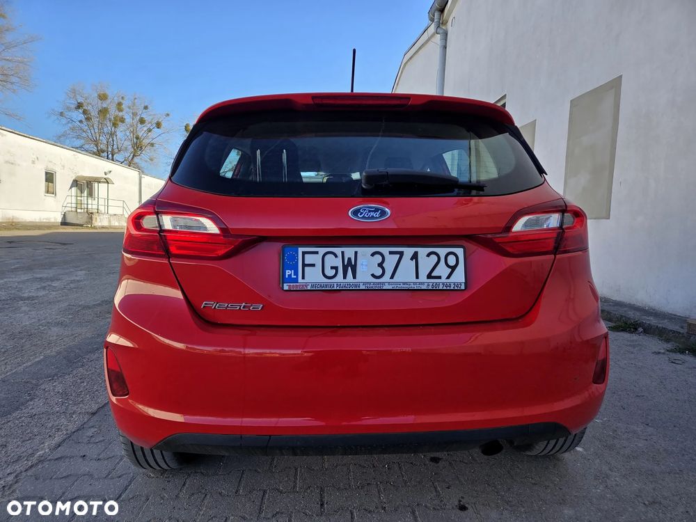 Ford Fiesta 1.0 EcoBoost S&S TREND - 8