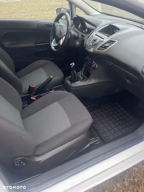 Ford Fiesta - 4