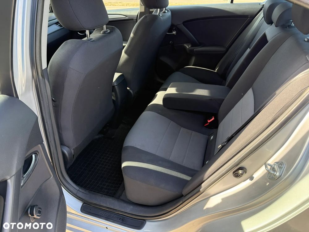 Toyota Avensis 1.6 D-4D Active - 9
