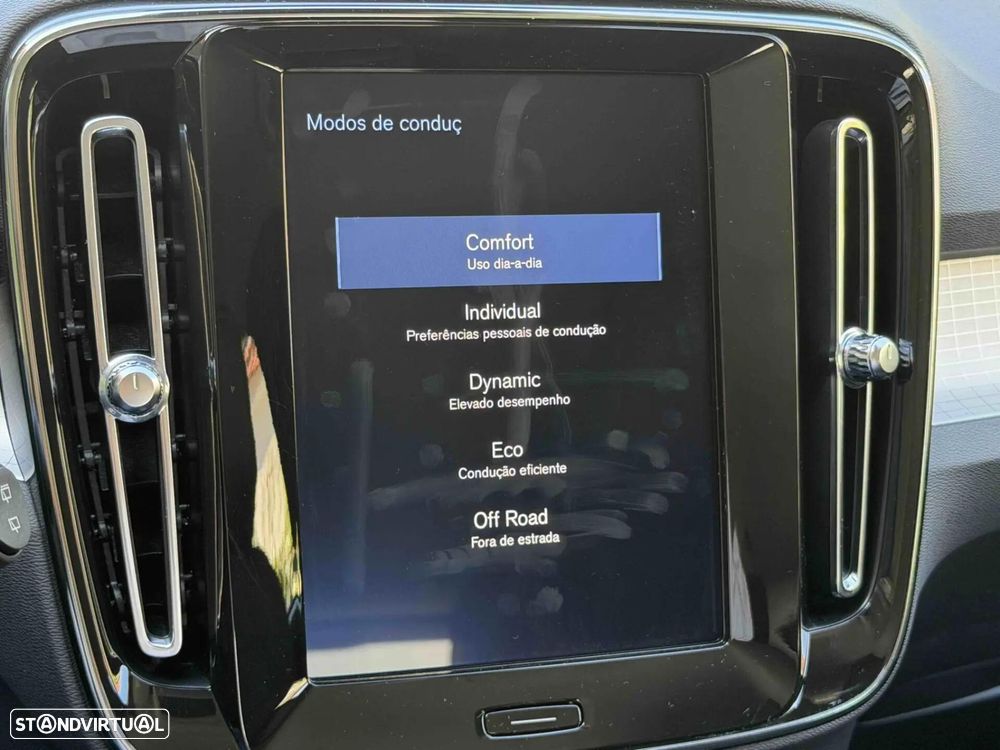 Volvo XC 40 1.5 T3 Momentum Plus Geartronic - 51