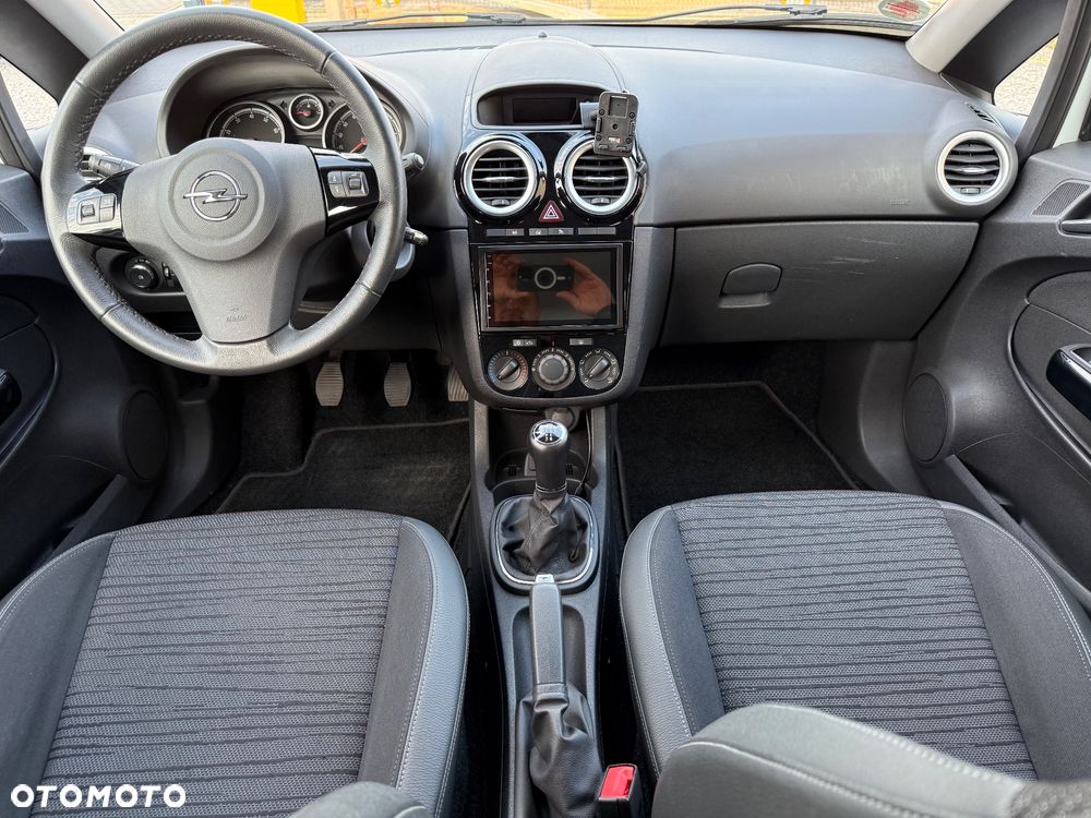 Opel Corsa 1.2 16V Energy - 20