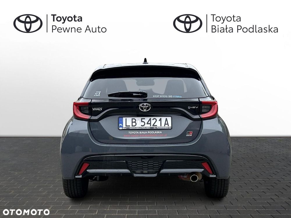 Toyota Yaris - 4