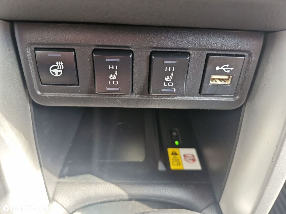 Toyota Corolla Cross - 20