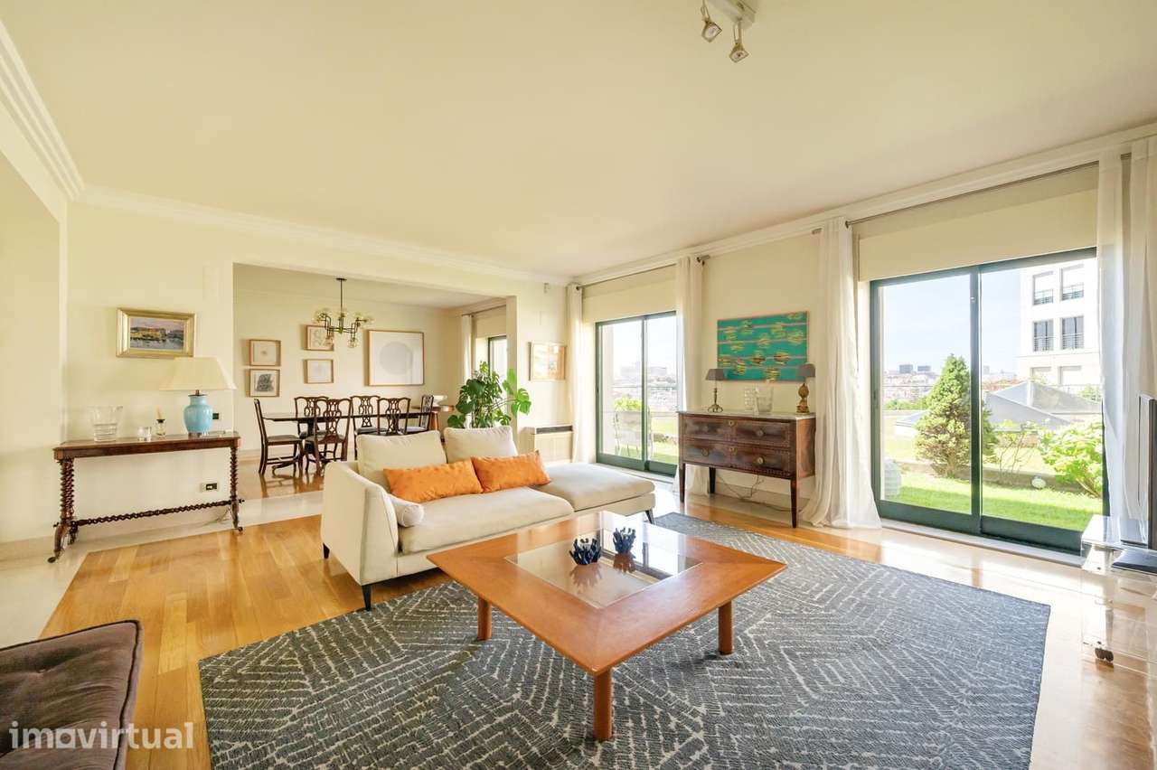 Duplex T3 com piscina, Graça, Lisboa - Grande imagem: 4/38