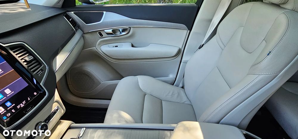 Volvo XC 90 B5 B AWD Ultra Bright - 36