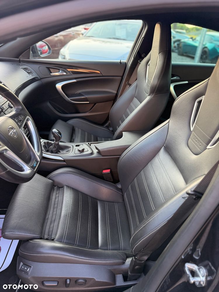 Opel Insignia 2.8 T V6 OPC - 10