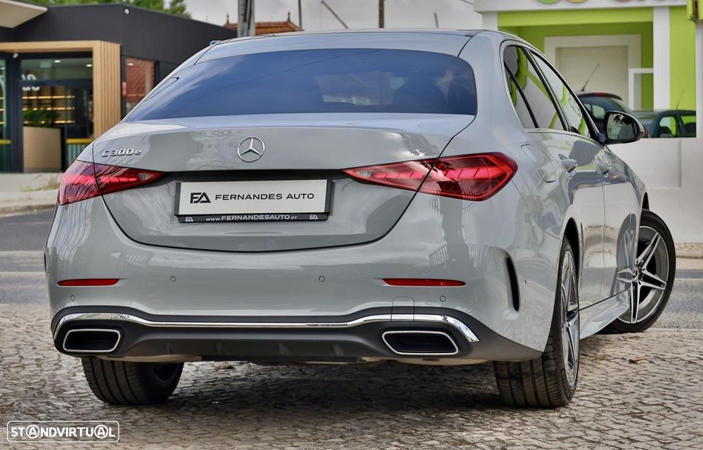Mercedes-Benz C 300 e AMG Line - 2