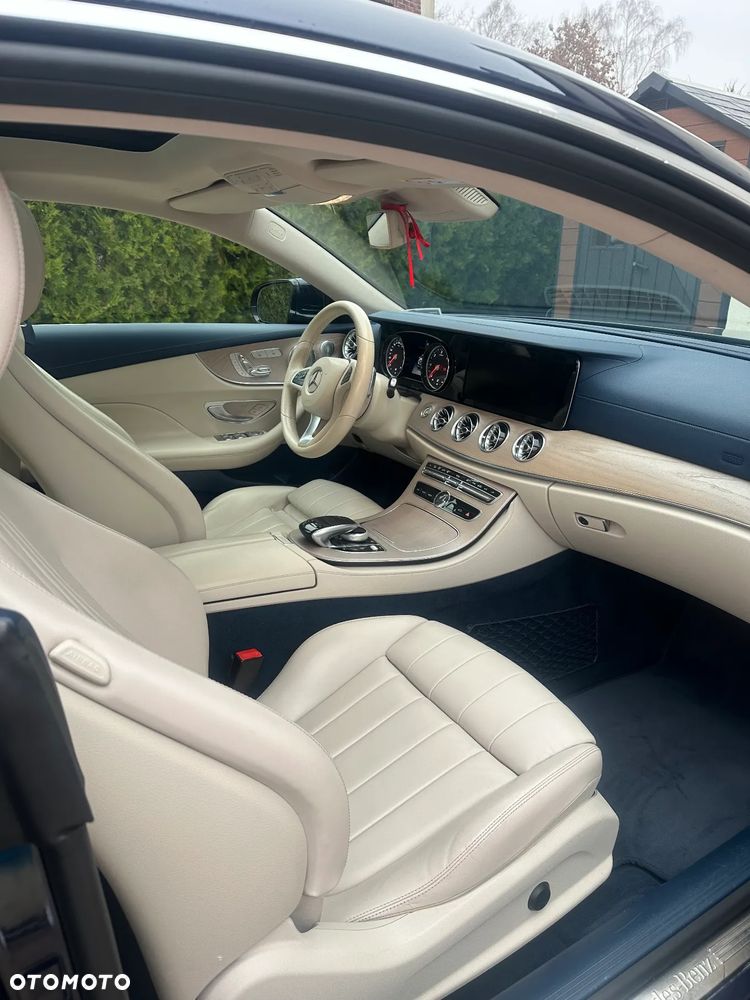 Mercedes-Benz Klasa E 220 d 9G-TRONIC - 2