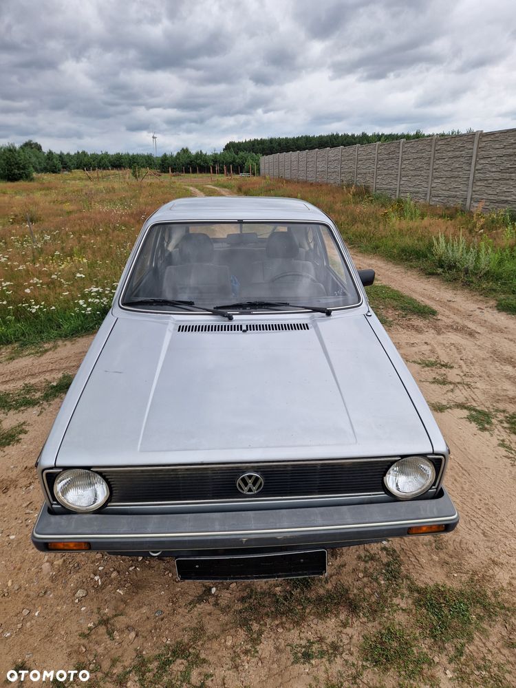 Volkswagen Golf - 2
