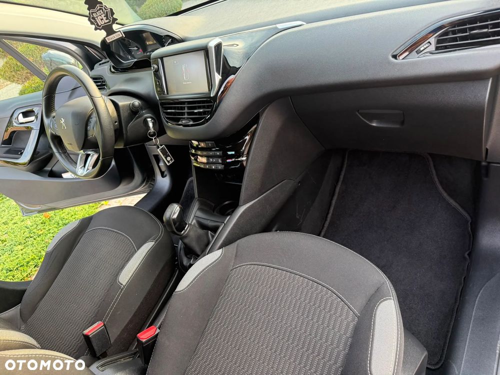 Peugeot 208 1.6 BlueHDi Active S&S - 8