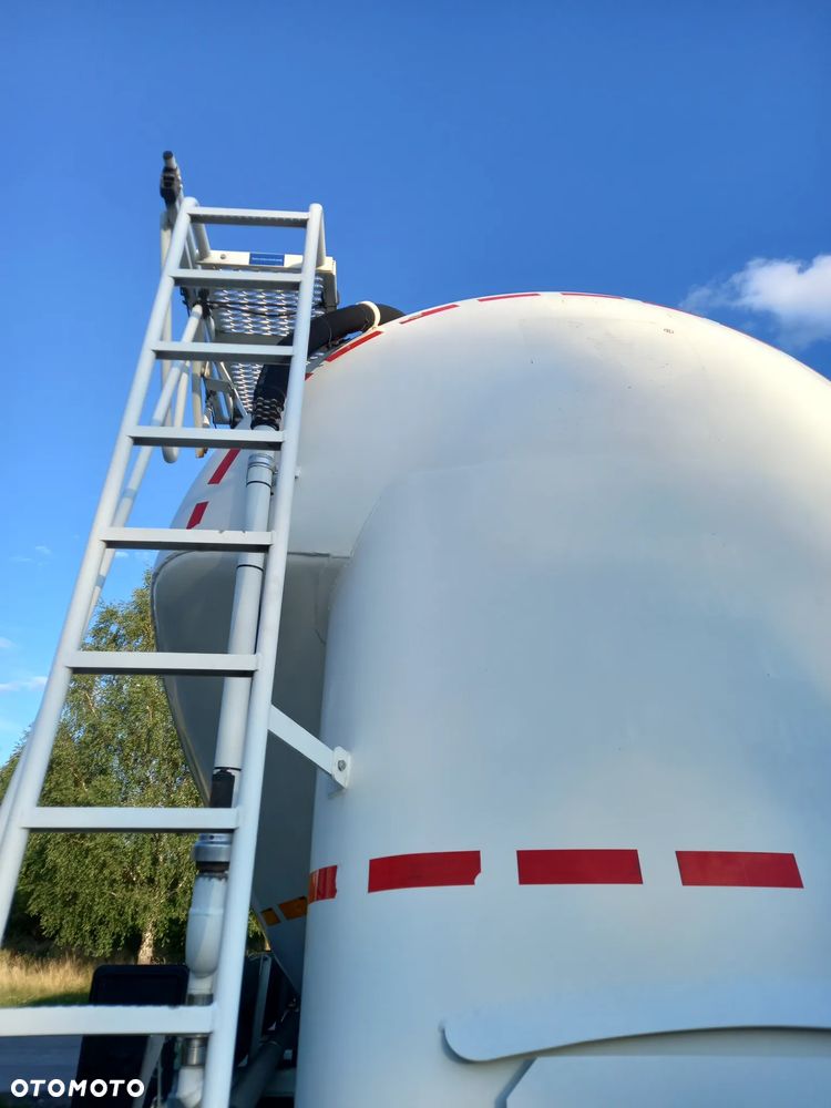 Kassbohrer Feldbinder Spitzer Cementonaczepa - 7