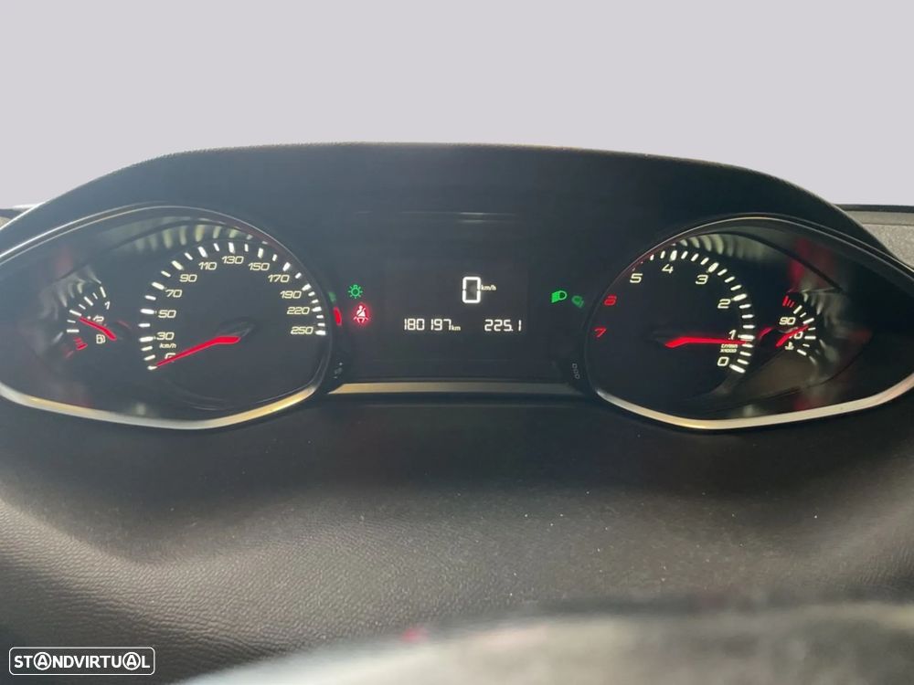 Peugeot 308 SW 1.2 PureTech Style - 5