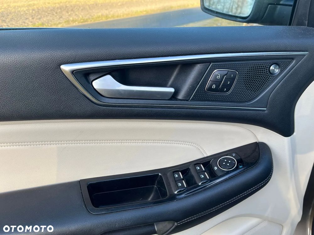 Ford Edge - 11