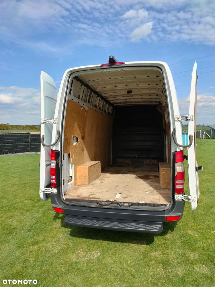 Mercedes-Benz SPRINTER - 16