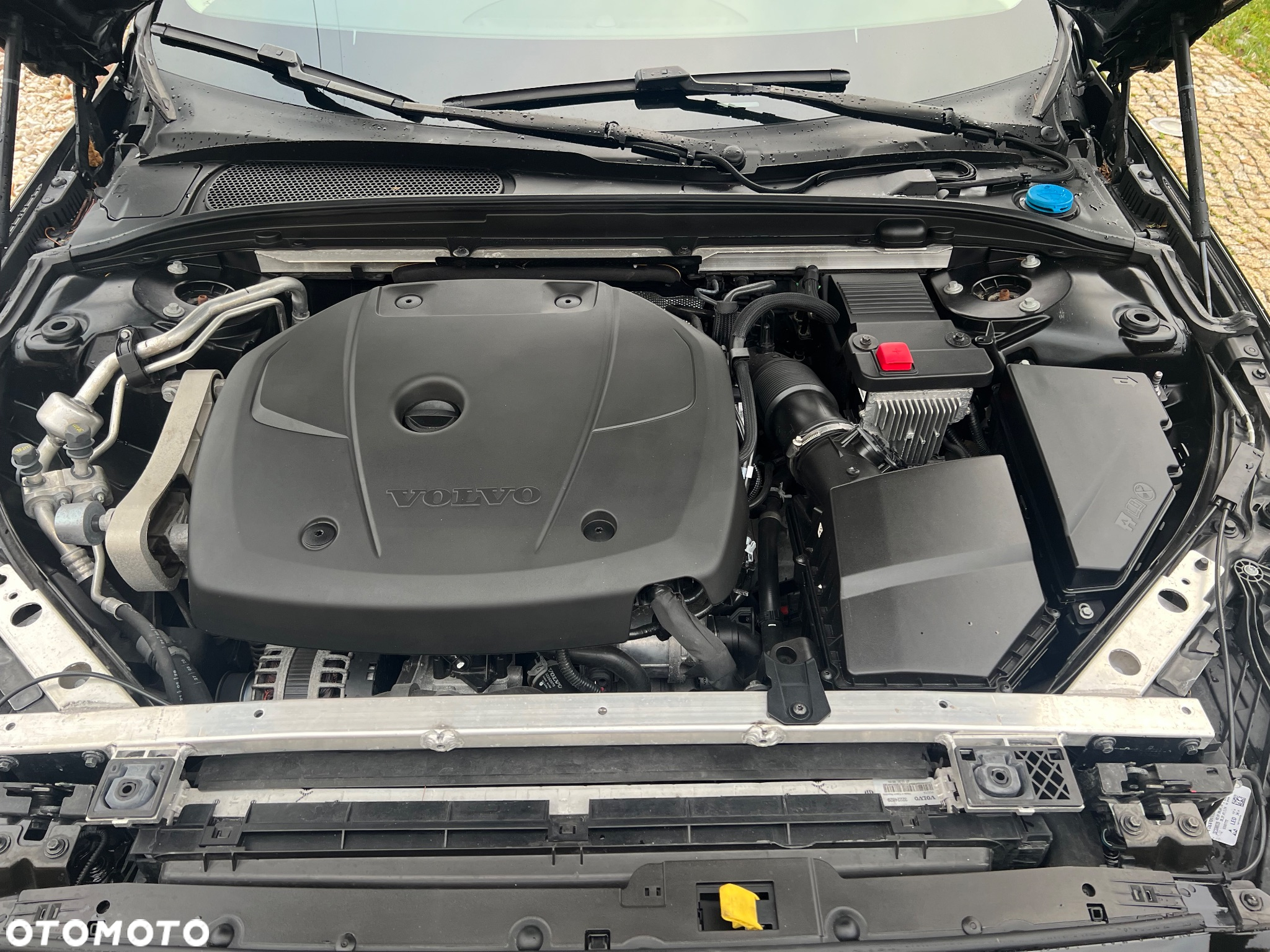 Volvo S60 T5 AWD Momentum Pro - 8