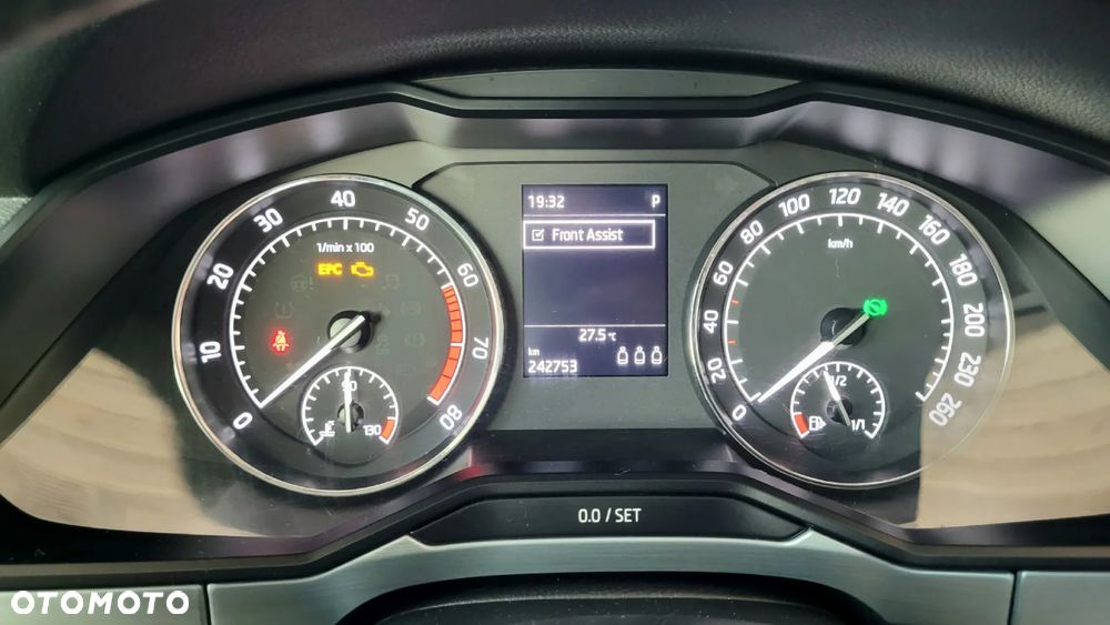 Skoda Superb 2.0 TSI Ambition DSG - 24
