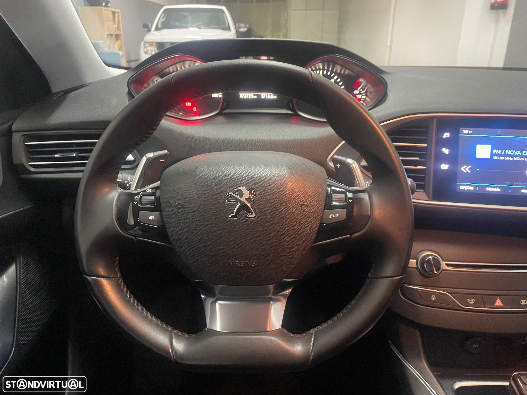 Peugeot 308 SW BlueHDi 130 EAT8 Stop & Start Active Business-Pack - 24