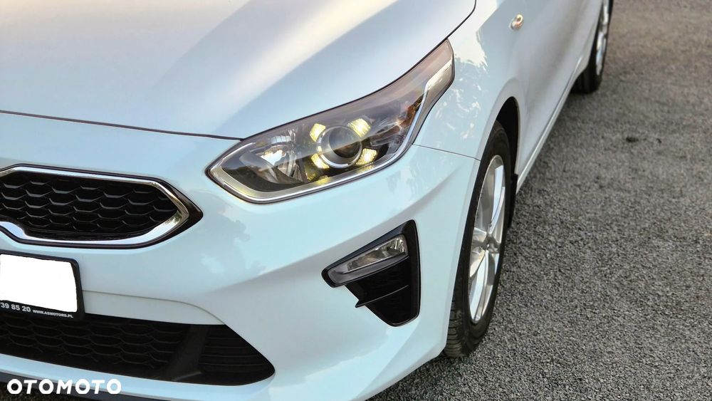 Kia Ceed - 10