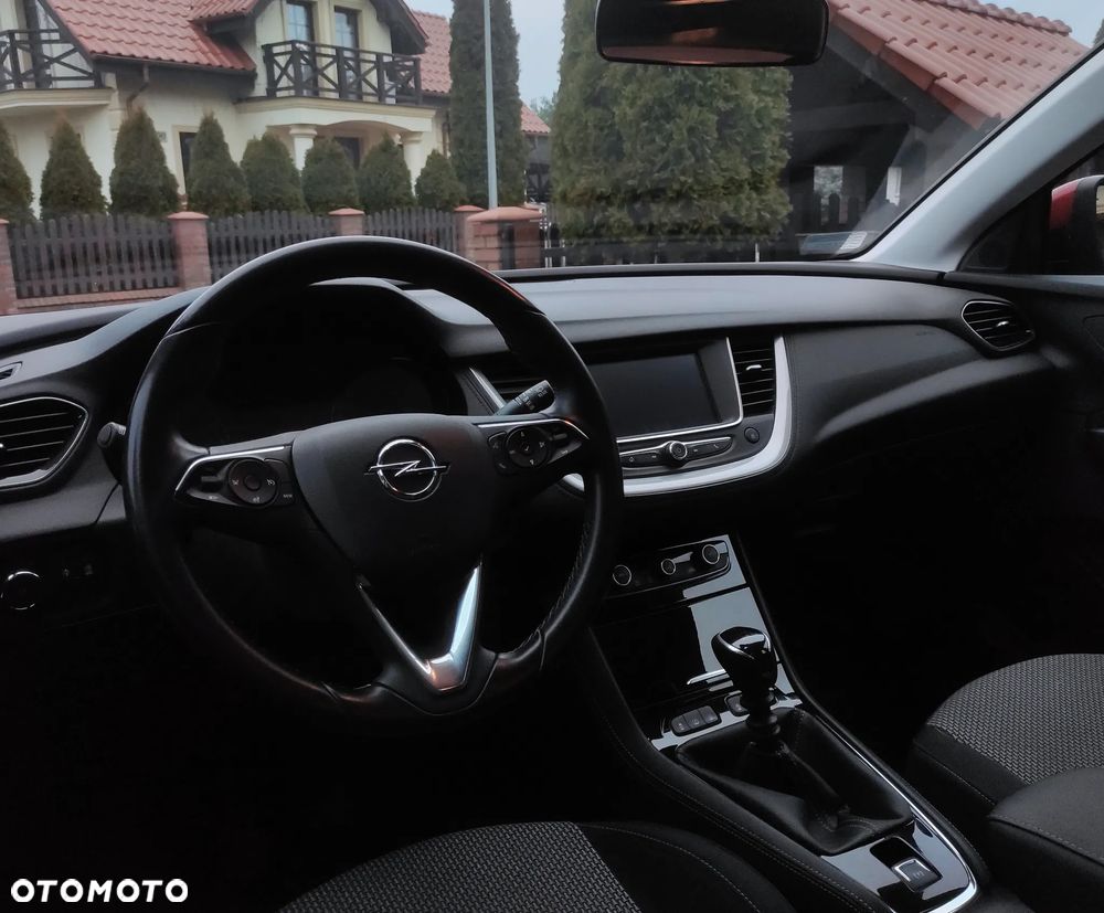 Opel Grandland X 1.2 T Enjoy S&S - 33