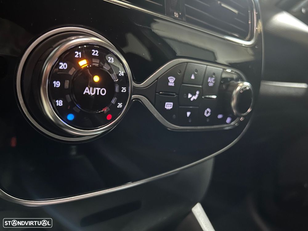 Renault Clio Sport Tourer 1.5 dCi GT Line - 27