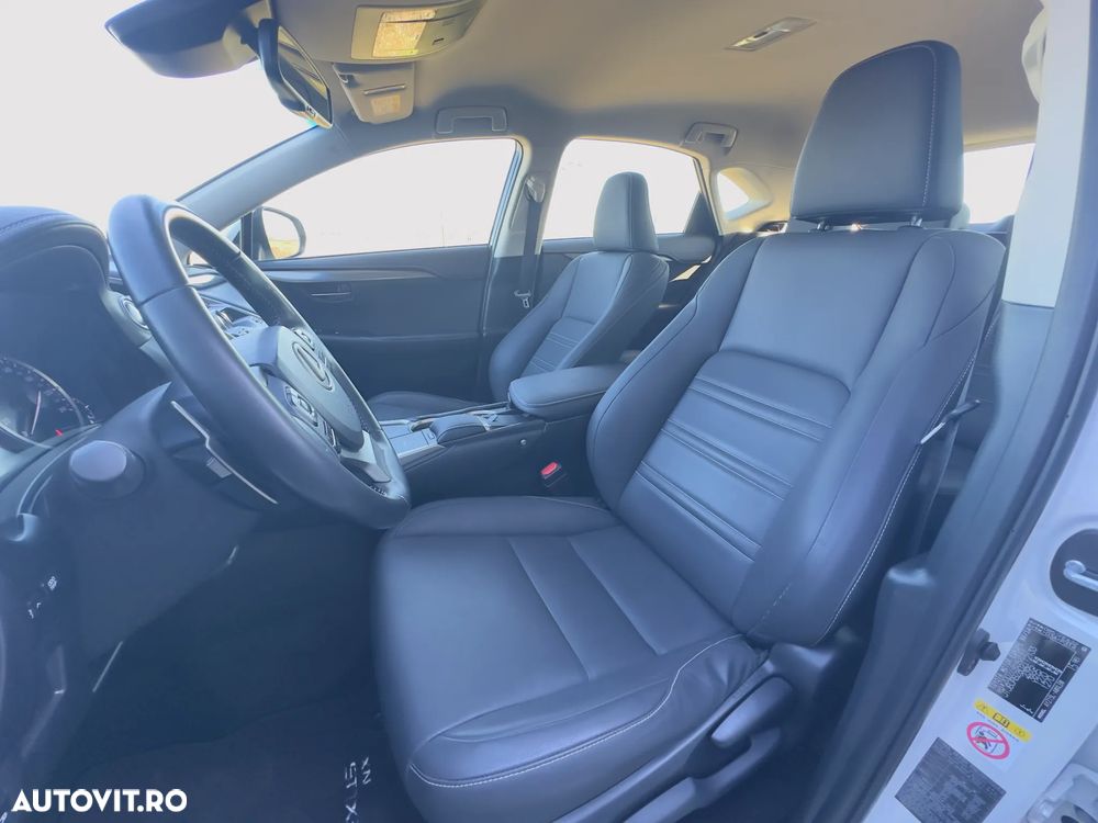 Lexus Seria NX 300h AWD Executive Plus - 14