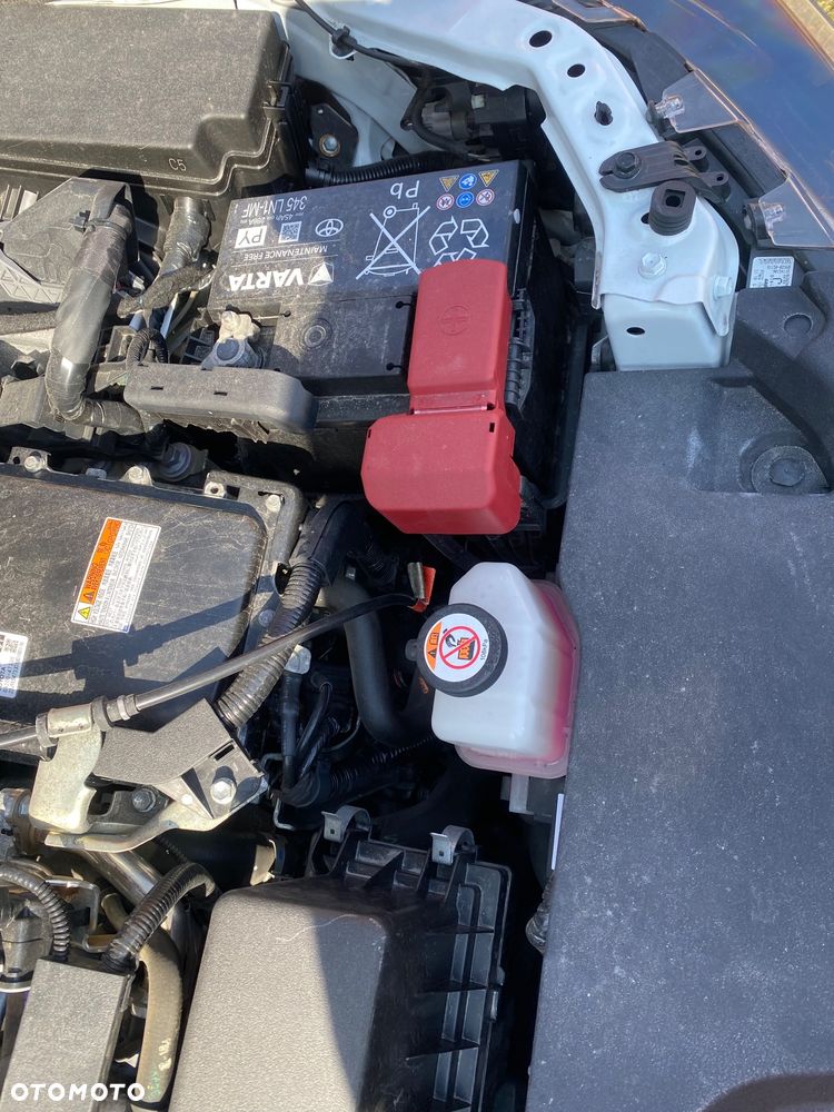 Toyota Corolla 1.8 Hybrid Club - 1