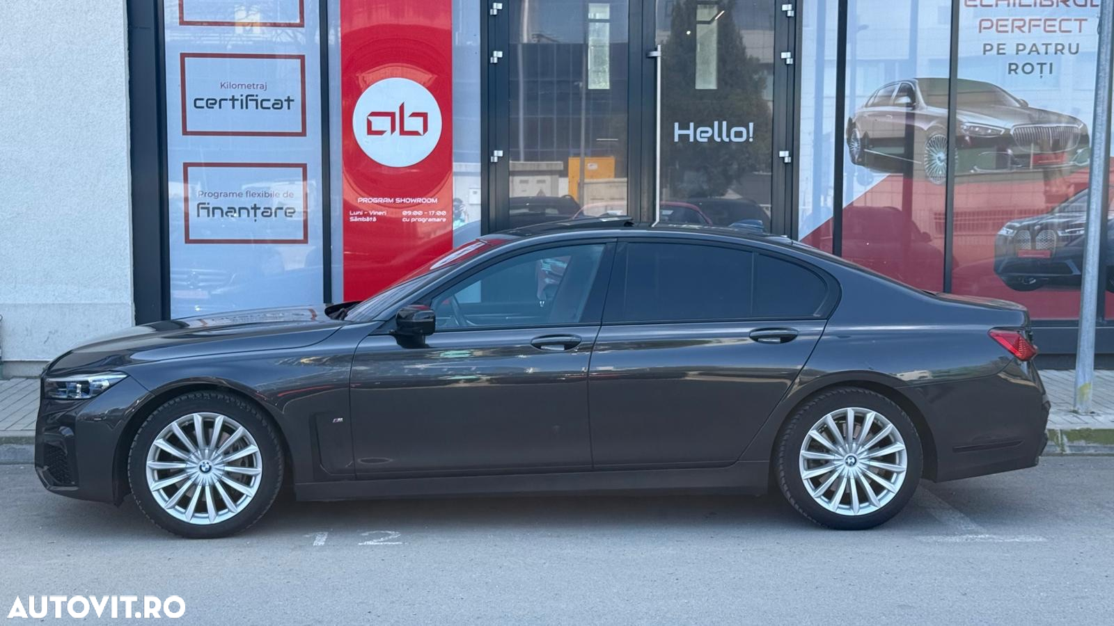 BMW Seria 7 730d xDrive MHEV - 12
