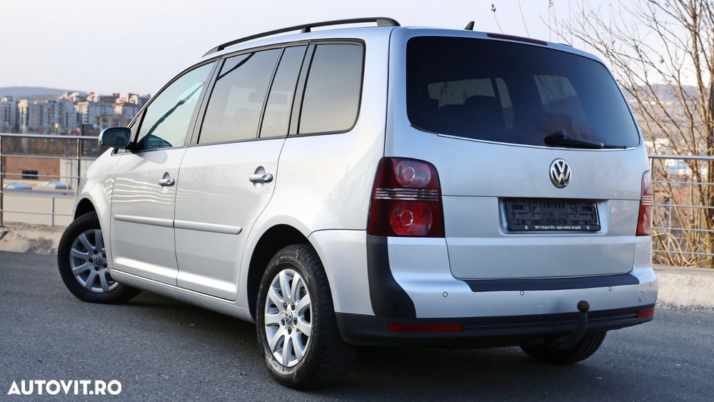 Volkswagen Touran 1.9 TDI DPF Highline - 11