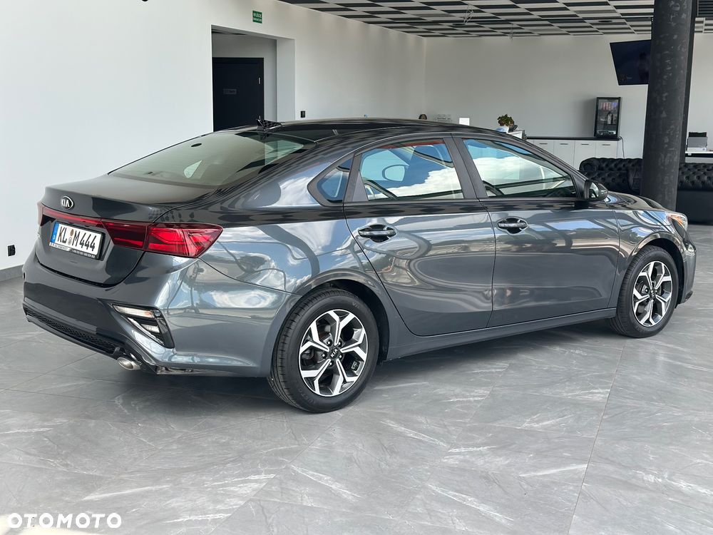 Kia Ceed - 8