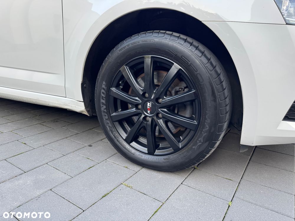 Skoda Octavia 2.0 TDI 4x4 Elegance DSG - 10