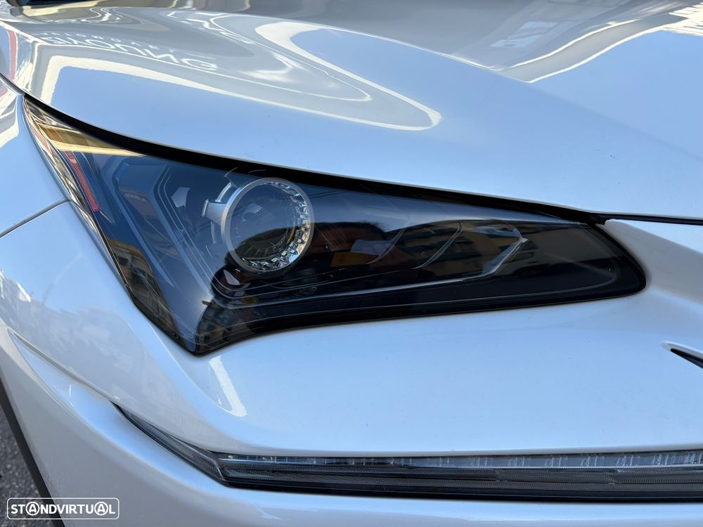 Lexus NX 300h F Sport 4WD - 10