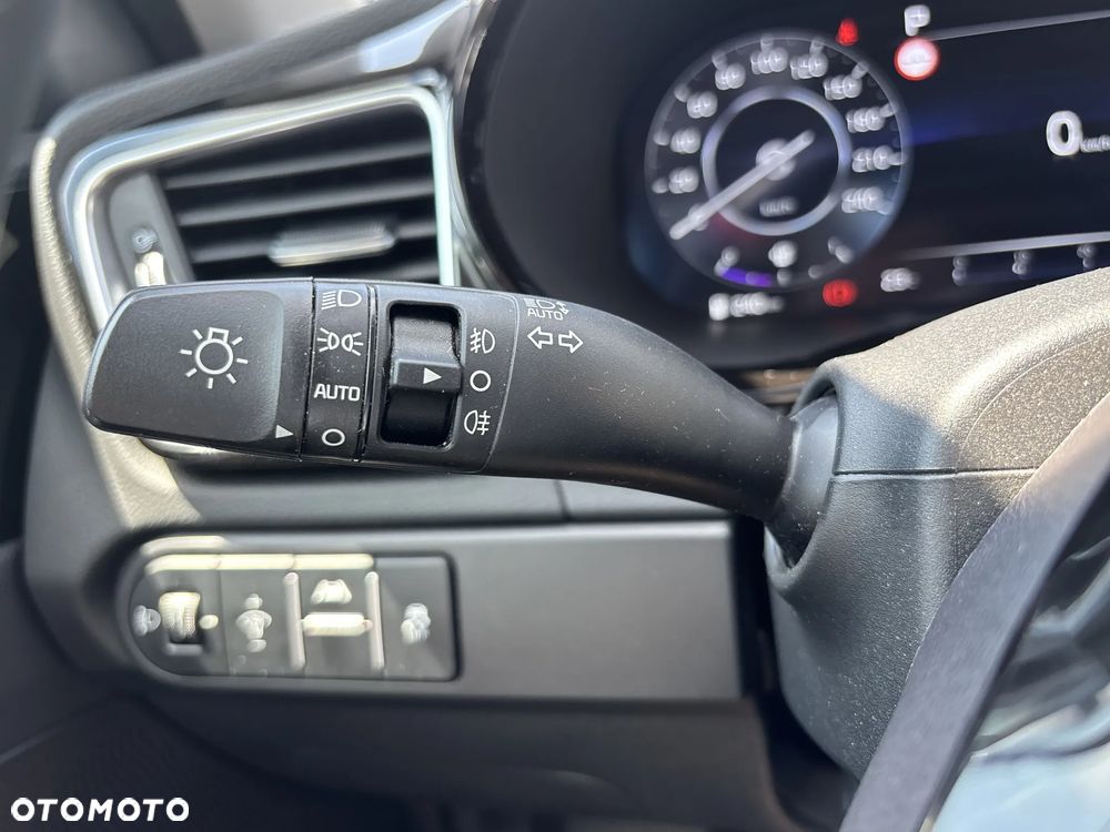 Kia XCeed 1.5 T-GDI Business Line DCT - 24