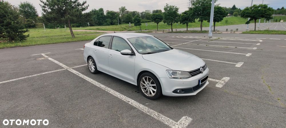 Volkswagen Jetta 1.4 TSI Highline - 3