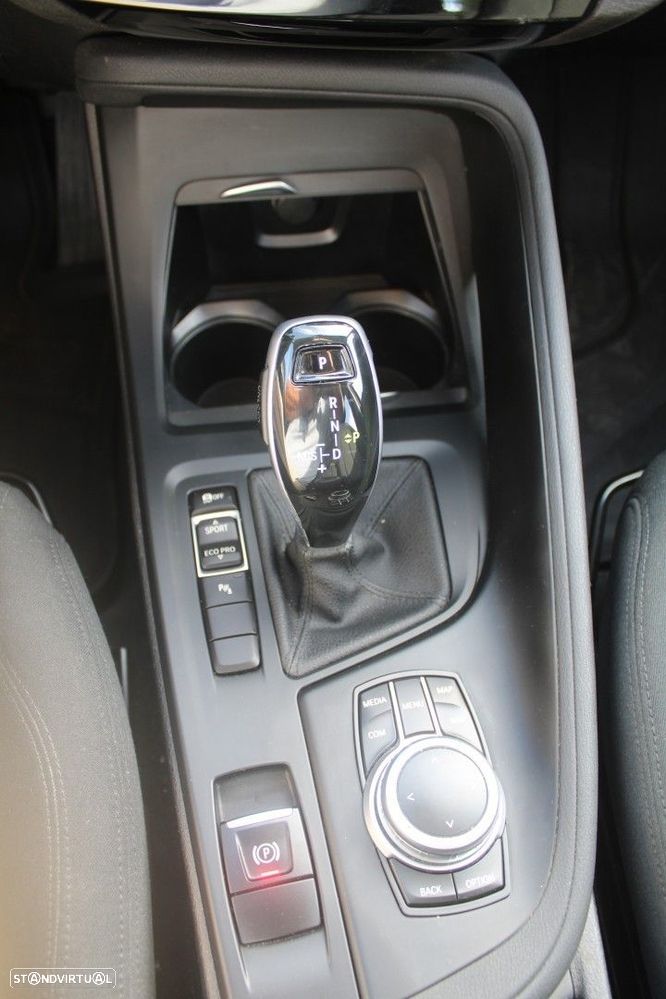 BMW X1 16 d sDrive Advantage Auto - 29