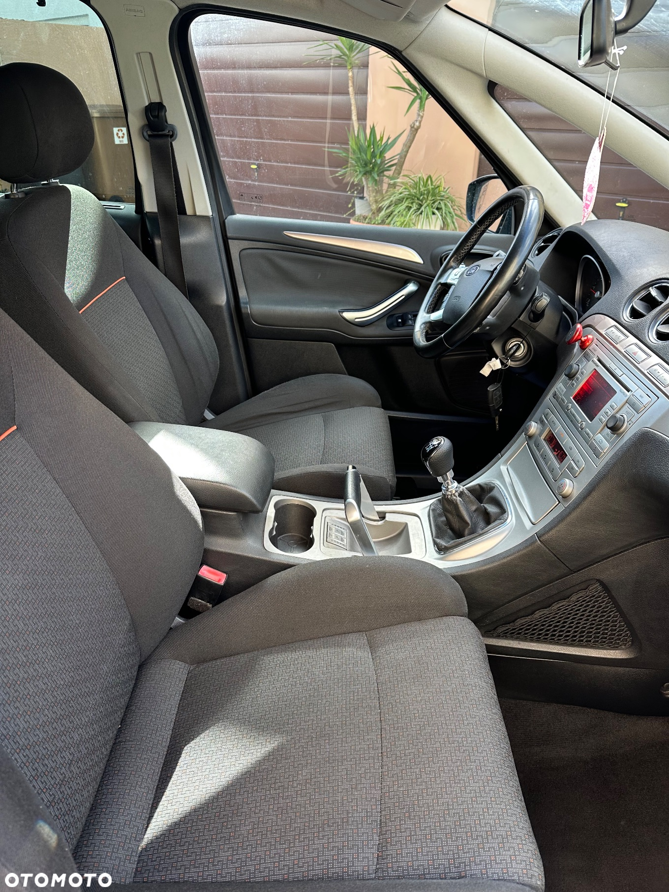 Ford S-Max 2.0 TDCi DPF Ambiente - 28