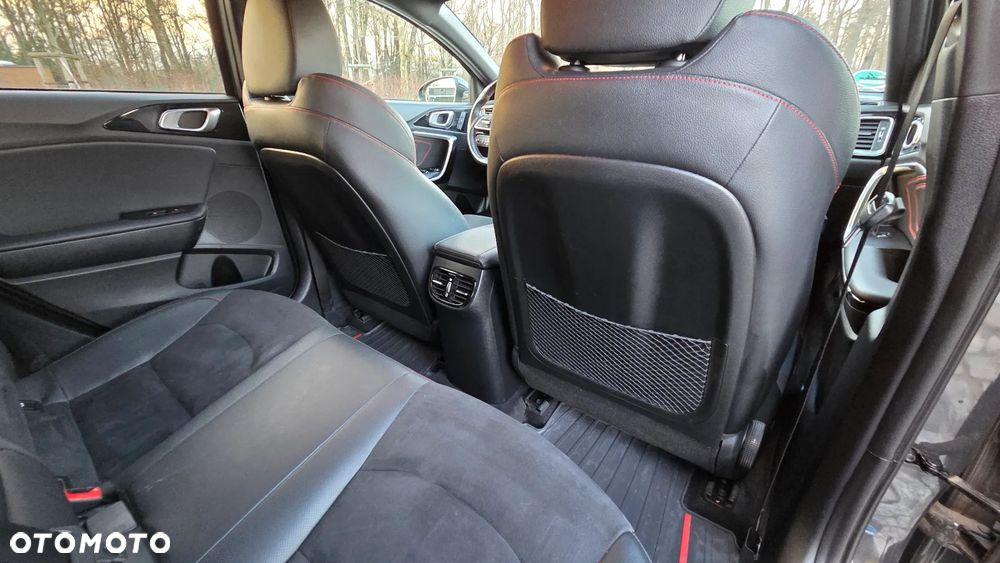 Kia ProCeed 1.6 T-GDI DCT7 OPF GT - 26