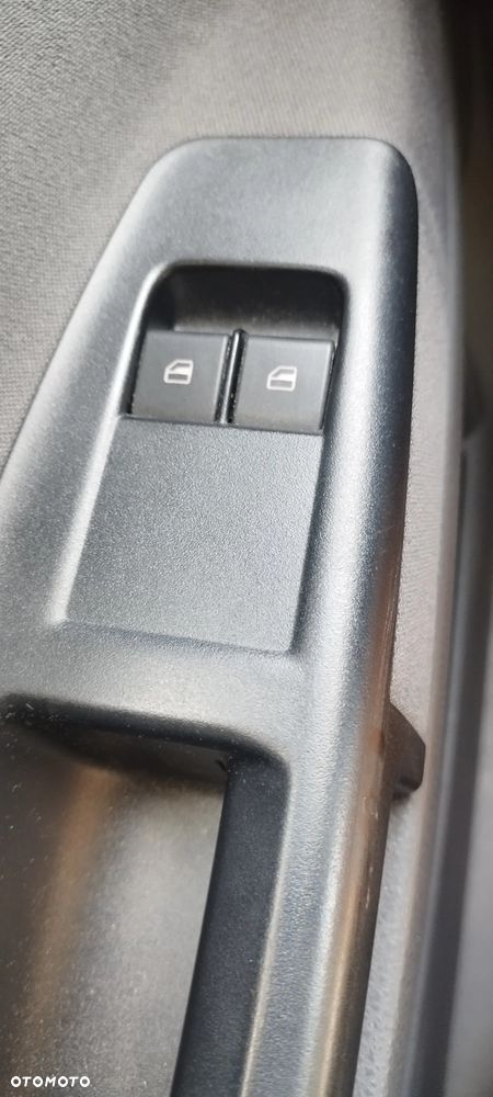 Volkswagen Polo 1.4 16V Comfortline - 12