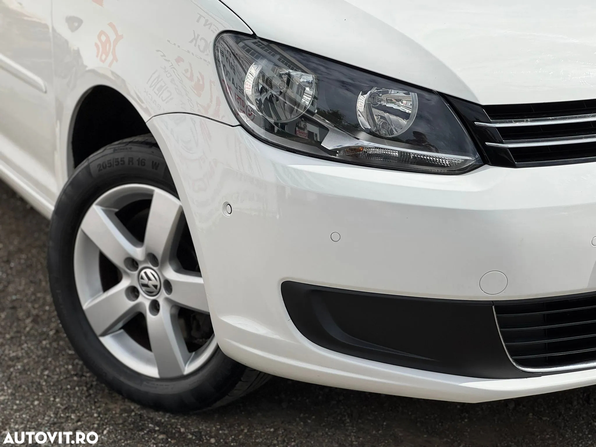 Volkswagen Touran 2.0 TDI DSG Comfortline - 15