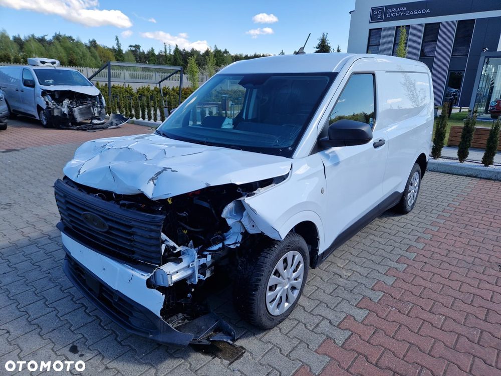 Ford Transit Courier - 7