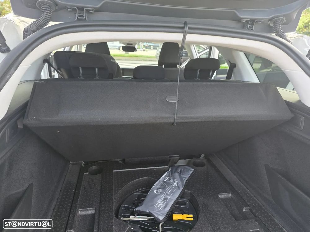 Peugeot 308 SW - 9