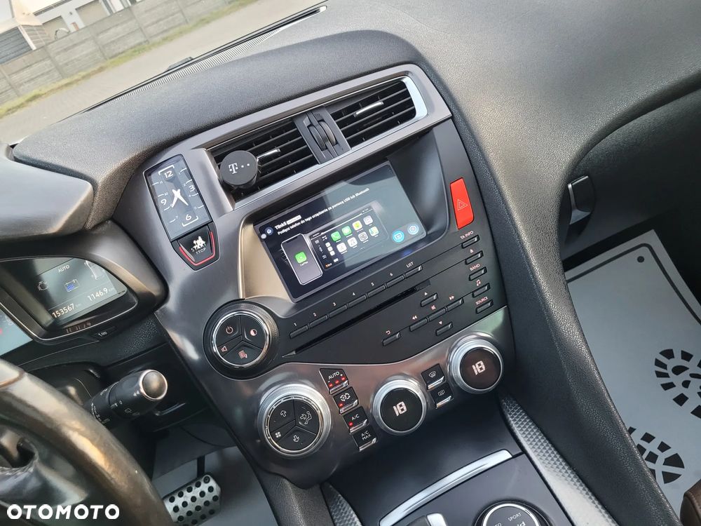 Citroën DS5 Hybrid4 Business Class - 27